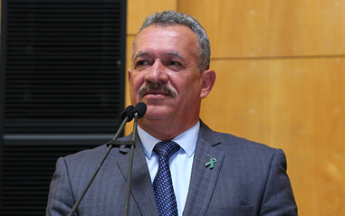 Projeções sinalizam três deputados federais na coligação de Amaro Neto