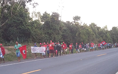 Marcha pela Reforma Agrária reúne 150 pessoas no norte do Estado