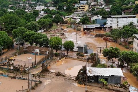 Dezesseis mortos e mais de 5 mil desalojados devido às chuvas no Estado