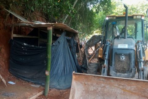 Acampamento em estrada rural de Mimoso do Sul é desfeito