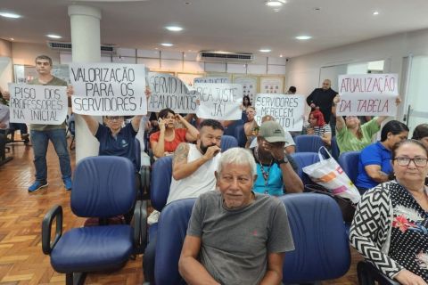 Servidores de Cachoeiro se mobilizam contra vetos do prefeito em reajuste salarial