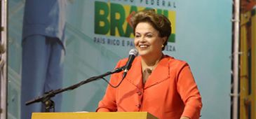 Visita de Dilma ao Estado mistura agenda administrativa e política