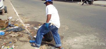 Denúncia de irregularidades na coleta de lixo em São Mateus