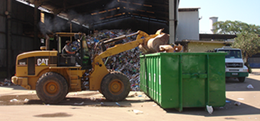 Prefeitura de Vitória faz a primeira venda de resíduos recicláveis