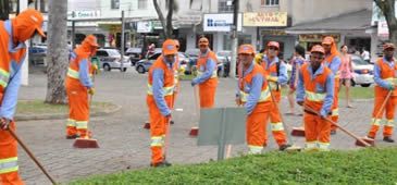 Projeto para contratação do serviço de limpeza pública  em Vila Velha está em desacordo com a lei, diz MPES