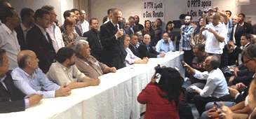 Dez partidos declaram apoio à reeleição de Casagrande