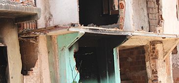 Imóveis abandonados em Vila Velha preocupam MPES