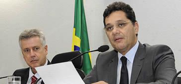 Ricardo Ferraço pede rapidez na tramitação de projetos de defesa ao consumidor