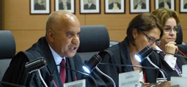 TJES retoma julgamento de cotas para negros em concursos da Prefeitura de Vitória