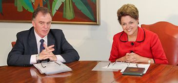 Crescimento de Dilma torna seu palanque novamente disputado no Espírito Santo