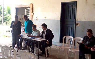 Juiz realiza audiência dentro de assentamento em Ecoporanga