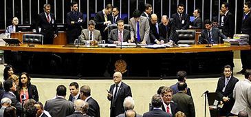 Congresso mantém veto de Dilma à criação de novos municípios