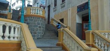 Para fortalecer o Centro de Vitória, vereador propõe trabalho literário nas escadarias do bairro