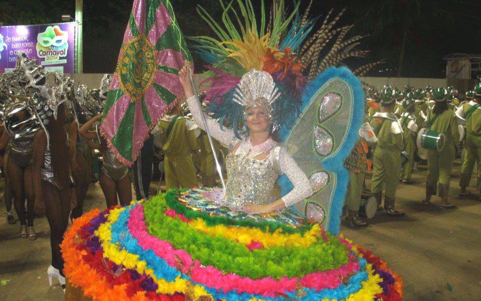 Participação de transexuais é antiga no carnaval capixaba