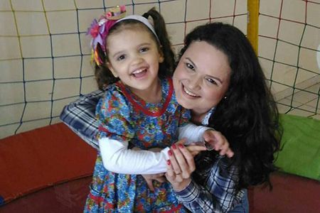 Mãe consegue redução de jornada na Cesan para cuidar da filha autista