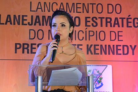 MPES pede prorrogação do afastamento da prefeita Amanda Quinta