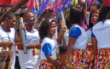 Grupos de cultura popular participam de festejos em Conceição da Barra