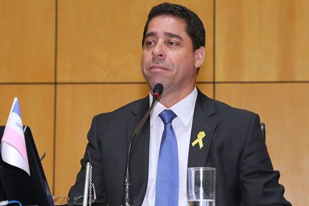 Disputa à Prefeitura de Cariacica pode unir Marcelo Santos e Helder Salomão 