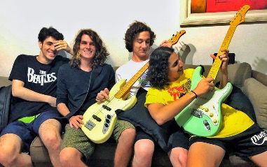 Peixe Boi Fest reúne rock e psicodelia em Vitória