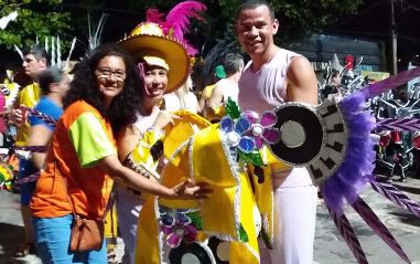 Reciclafolia já aproveitou mais de 50 toneladas de fantasias no carnaval