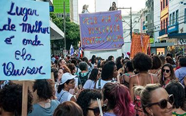 Mulheres capixabas vão às ruas contra a violência e por direitos